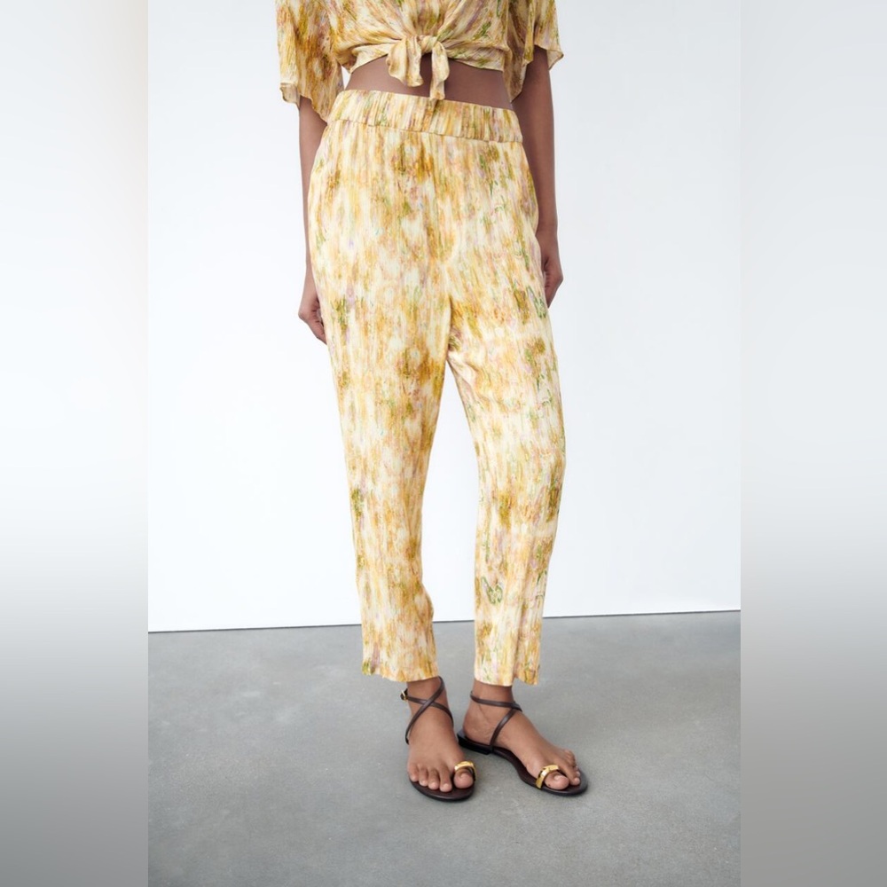 2 Piece SET Zara Pastel Yellow Metallics Shiny Printed Pants Blouse L XL - Picture 12 of 12